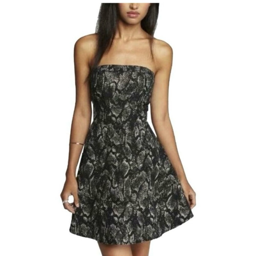 Express Snakeskin Print Black Strapless Mini Dress Fit and Flare Elegant Party 2